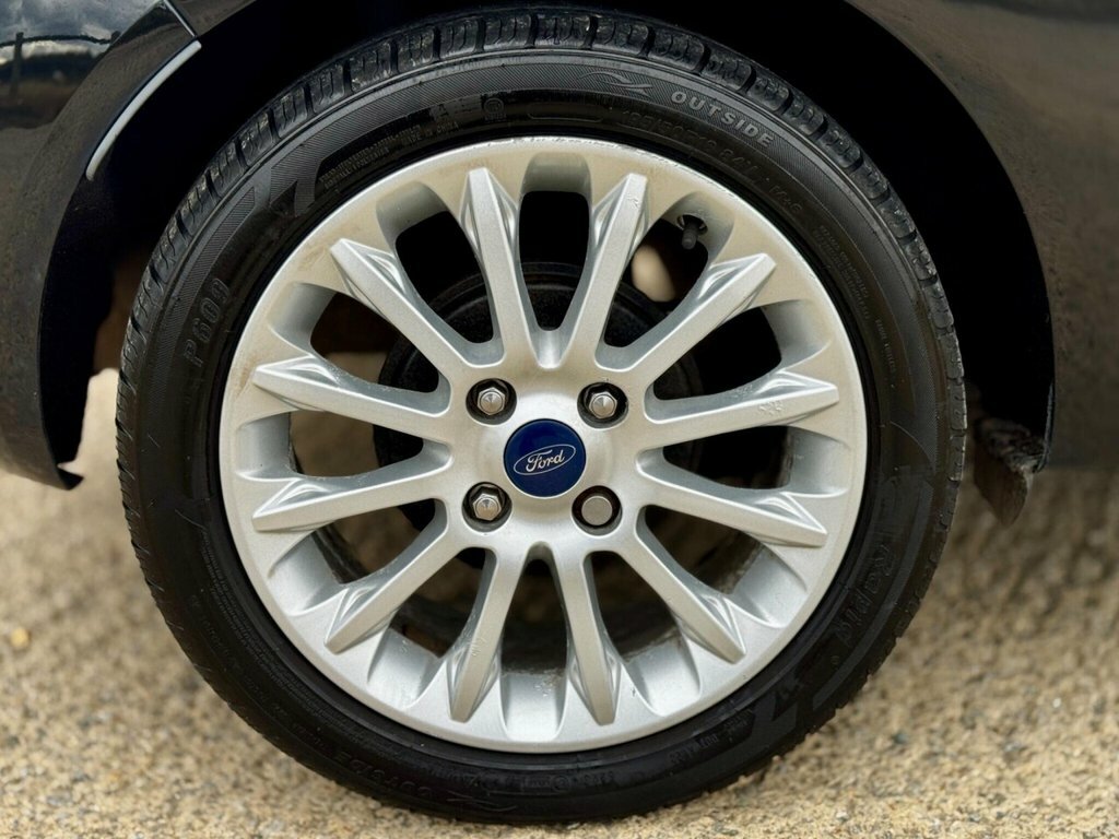 Ford Fiesta 1.0 Ecoboost Zetec 2013 White #29