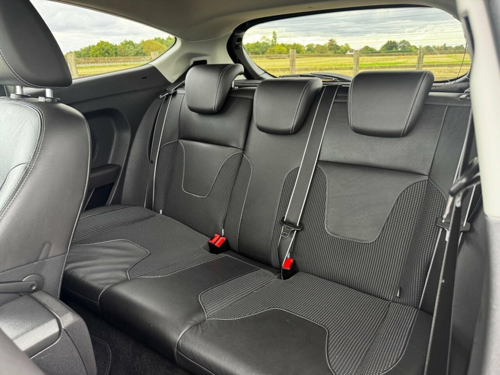 Ford Fiesta 1.0 Ecoboost Zetec 2013 White #45