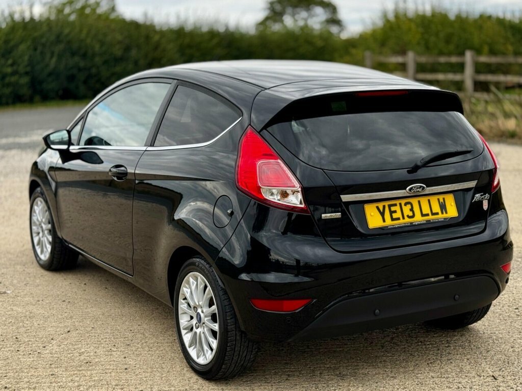 Ford Fiesta 1.0 Ecoboost Zetec 2013 White #19