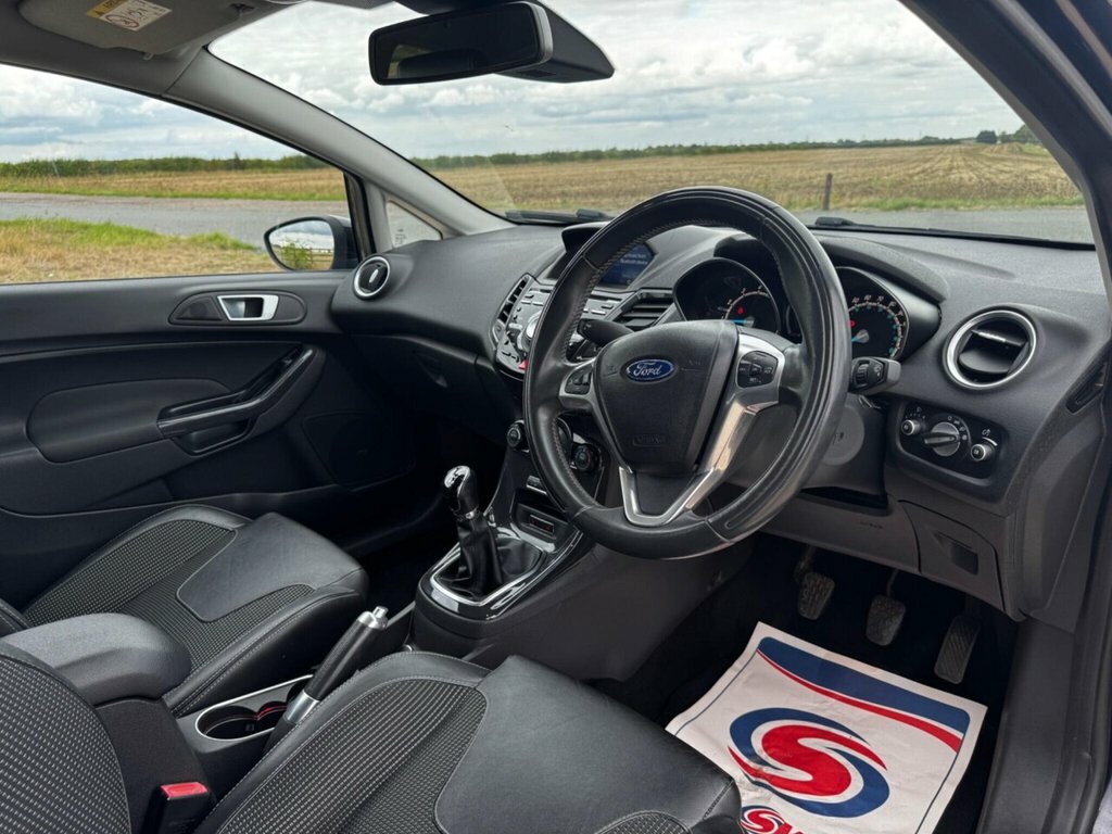 Ford Fiesta 1.0 Ecoboost Zetec 2013 White #34