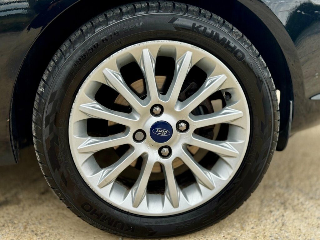 Ford Fiesta 1.0 Ecoboost Zetec 2013 White #30