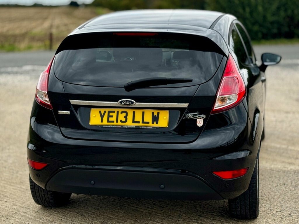 Ford Fiesta 1.0 Ecoboost Zetec 2013 White #16