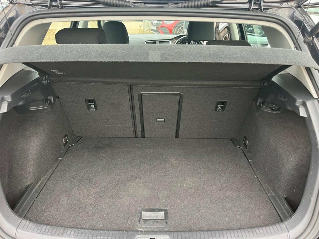 Volkswagen Golf 1.4 Tsi Match Dsg Black #46
