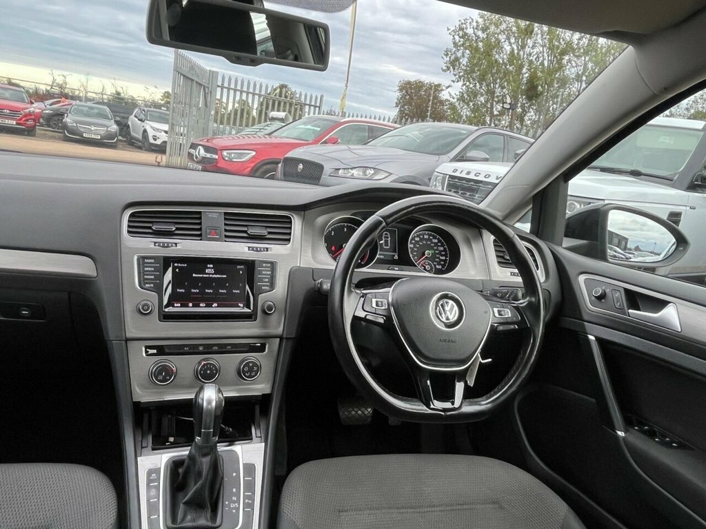 Volkswagen Golf 1.4 Tsi Match Dsg Black #25