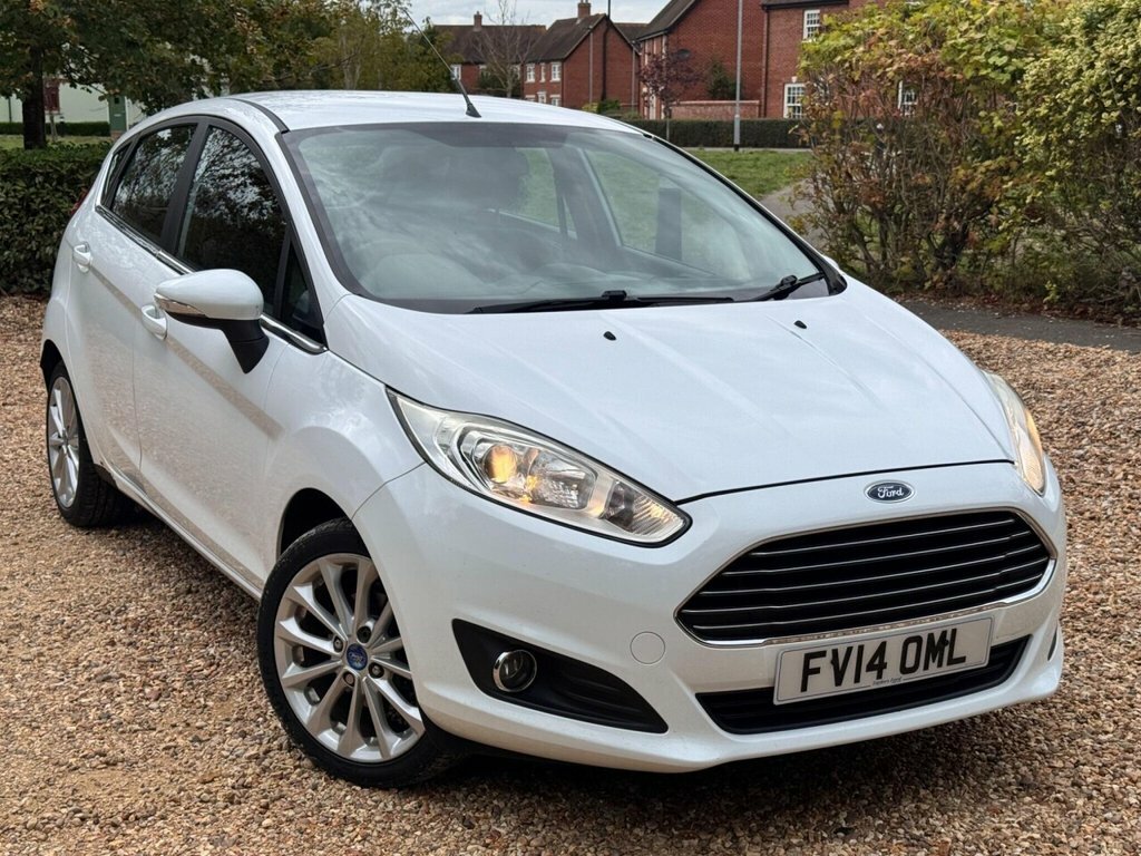 Ford Fiesta 1.5Tdci Zetec Red #1