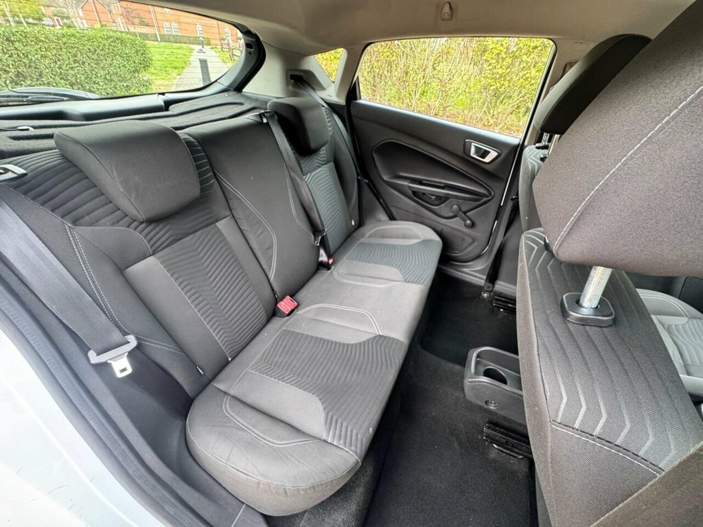 Ford Fiesta 1.5Tdci Zetec Red #12