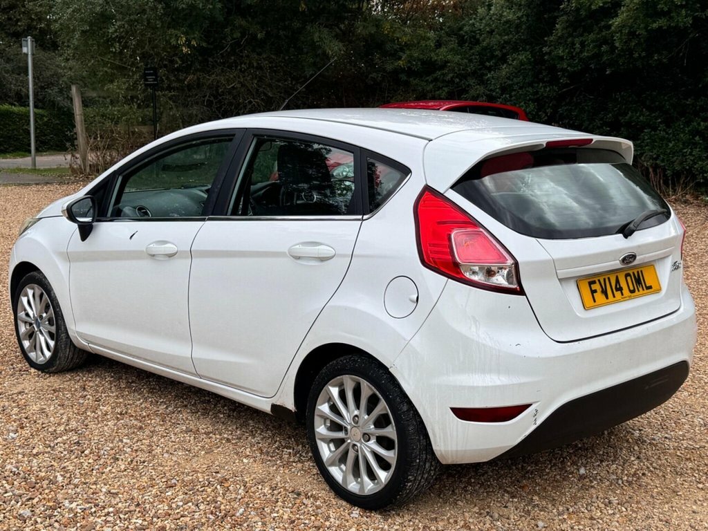 Ford Fiesta 1.5Tdci Zetec Red #22