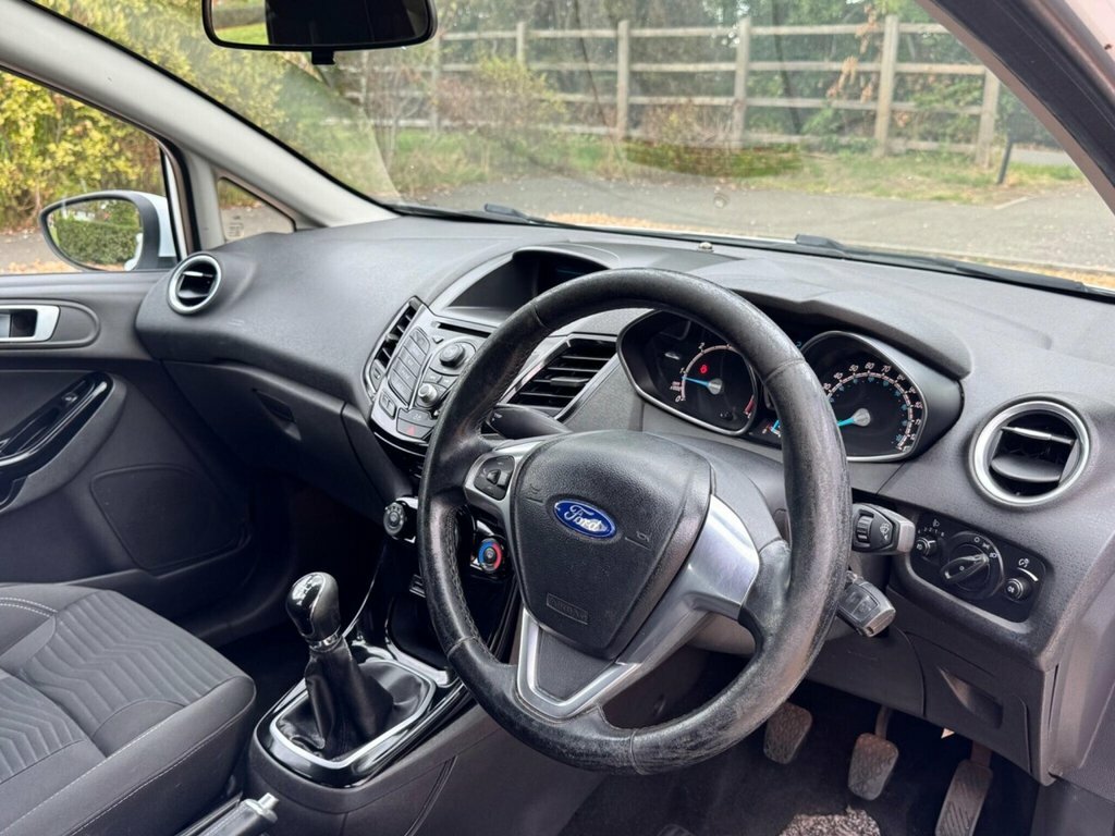 Ford Fiesta 1.5Tdci Zetec Red #9