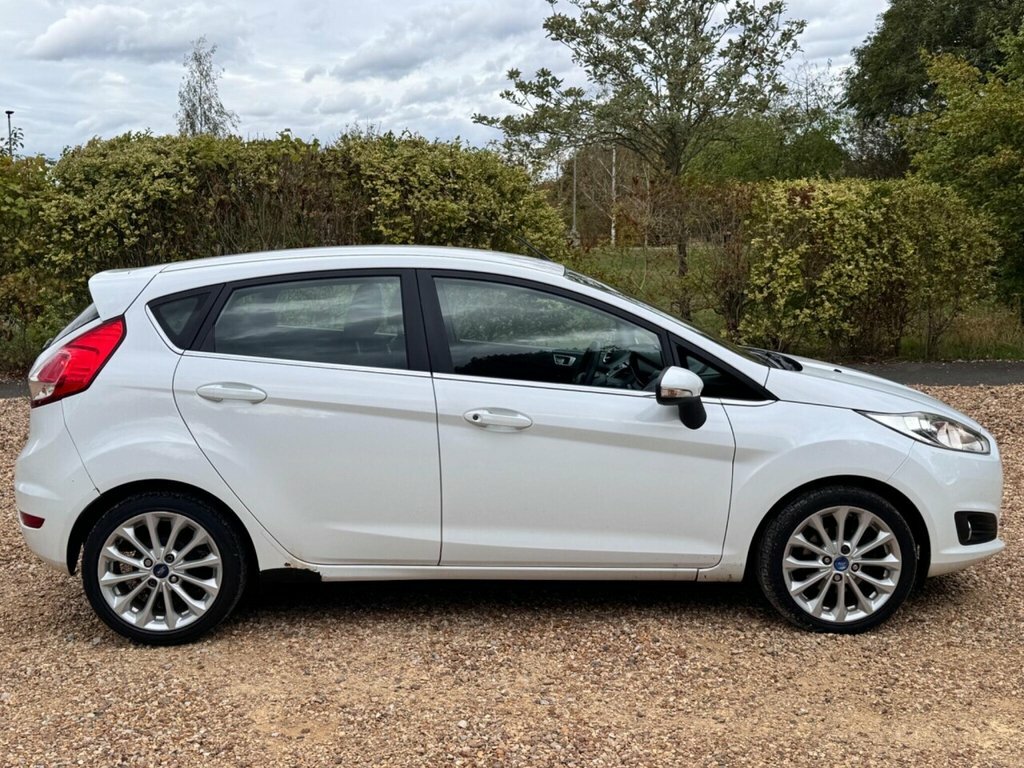 Ford Fiesta 1.5Tdci Zetec Red #6