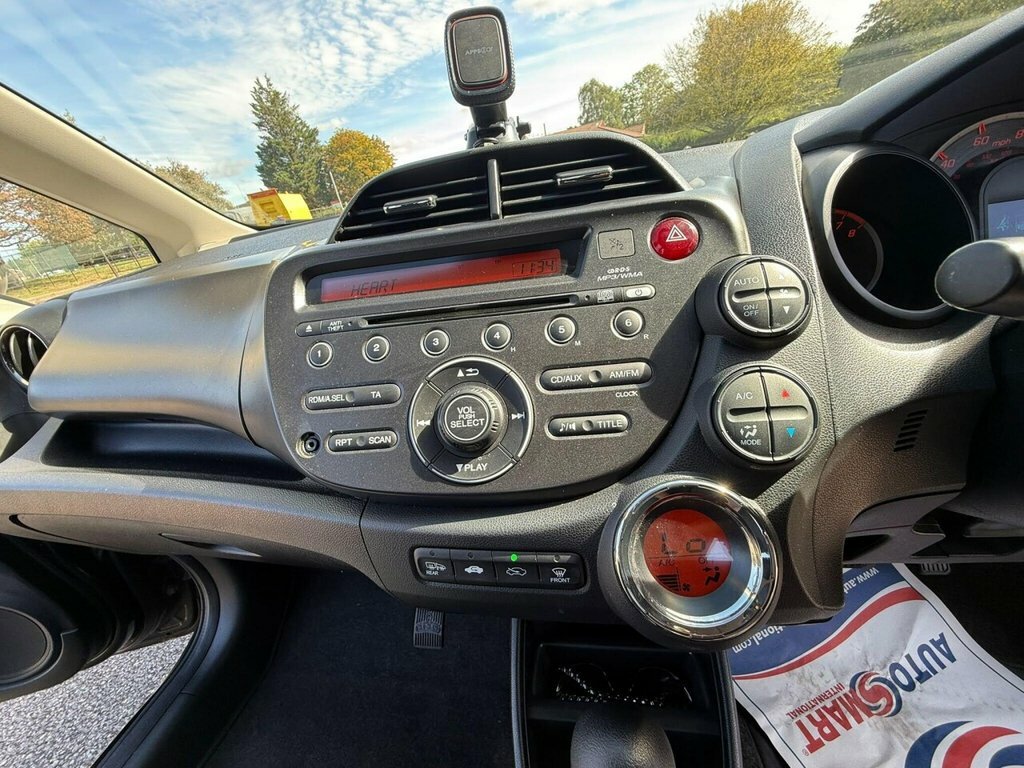 Honda Jazz 1.4 I-vtec Es Cvt Blue #17