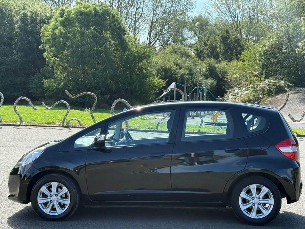 Honda Jazz 1.4 I-vtec Es Cvt Blue #10