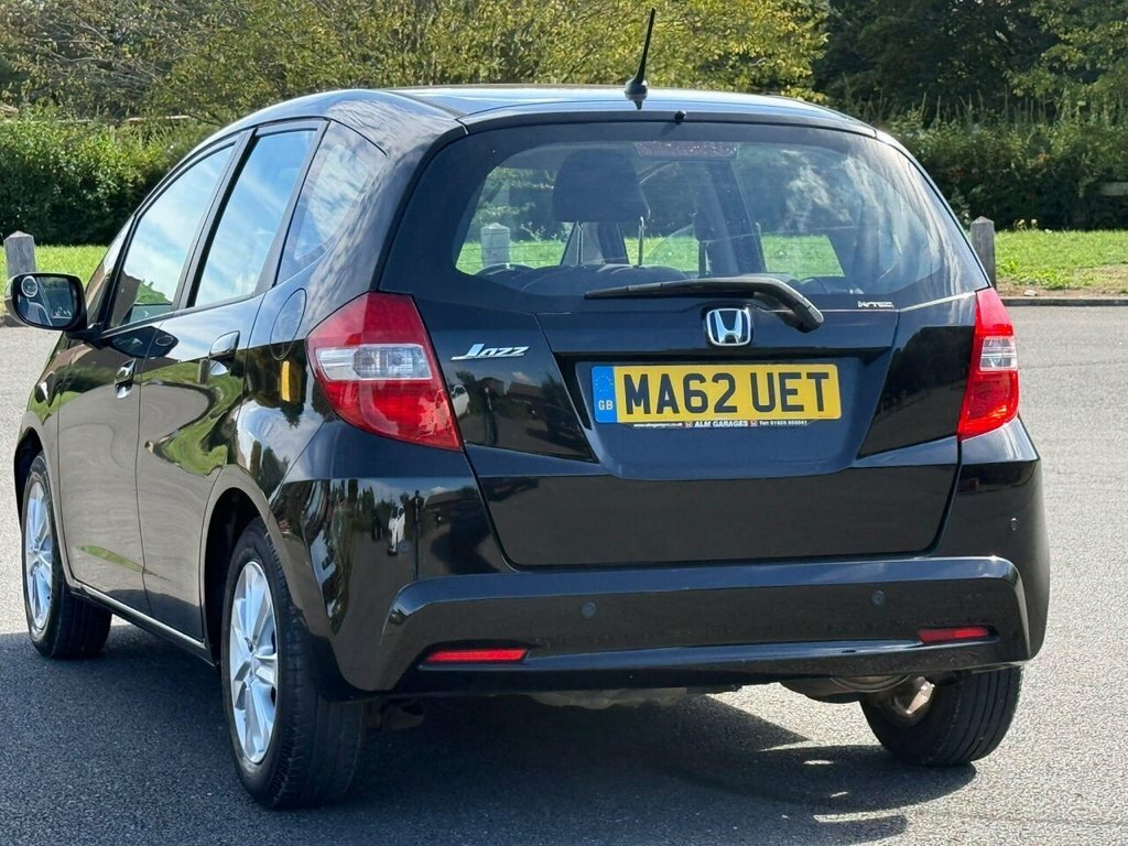 Honda Jazz 1.4 I-vtec Es Cvt Blue #9
