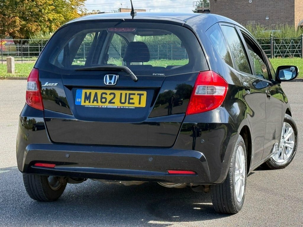 Honda Jazz 1.4 I-vtec Es Cvt Blue #11