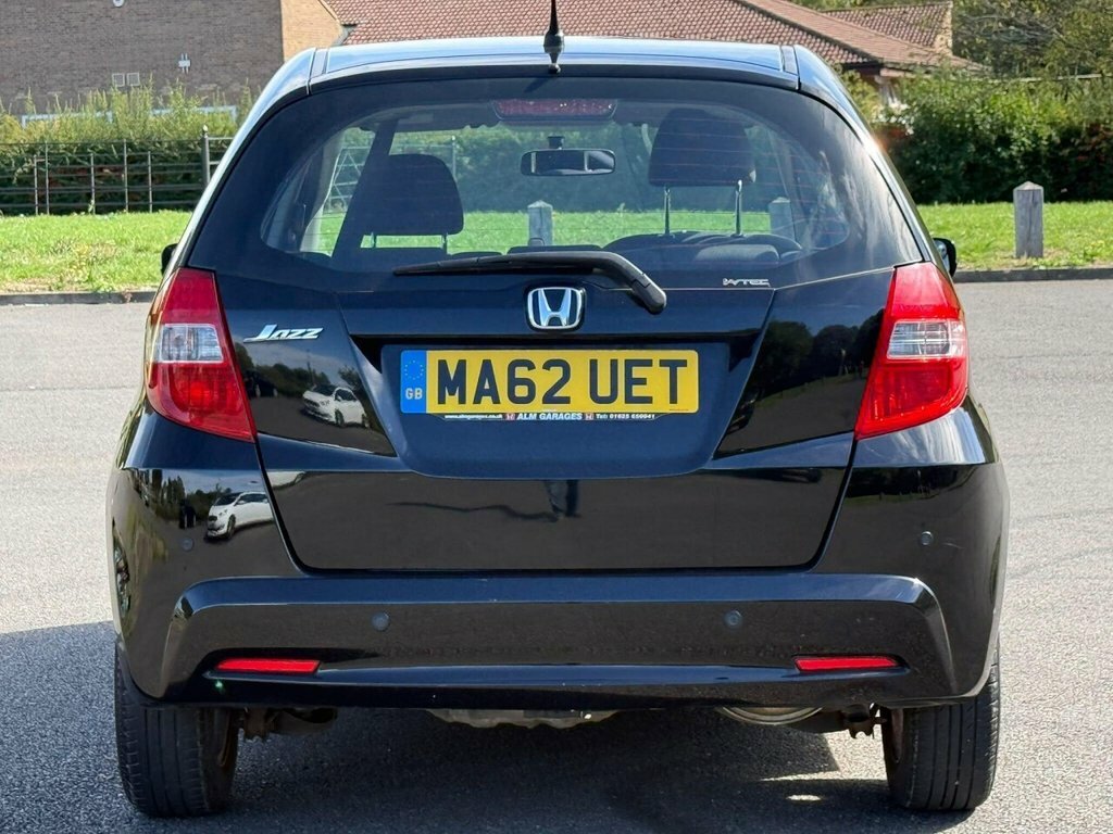 Honda Jazz 1.4 I-vtec Es Cvt Blue #13