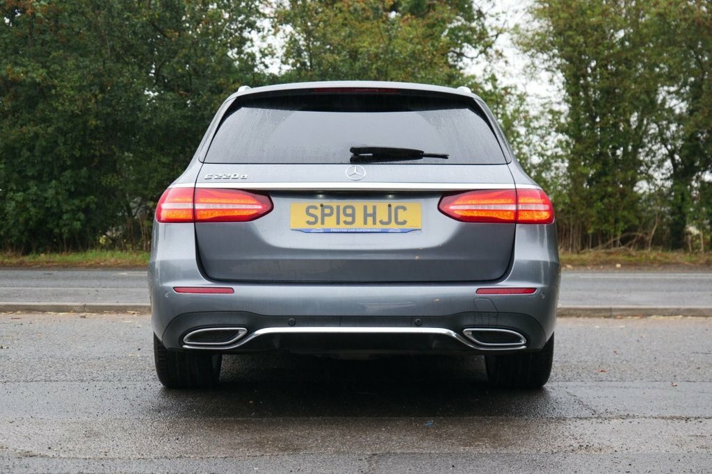Mercedes-Benz E Class 2L Amg Line SP19HJC Grey #5