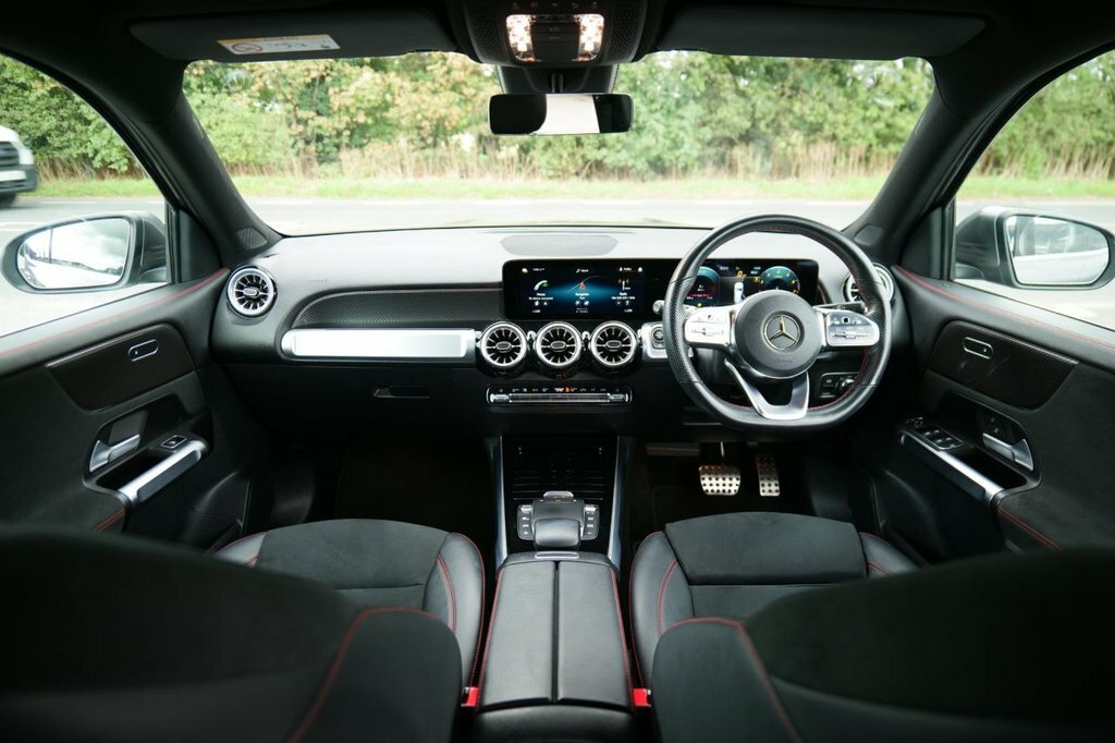 Mercedes-Benz GLB Class 1.3L Amg Line OV72XXW Grey #3