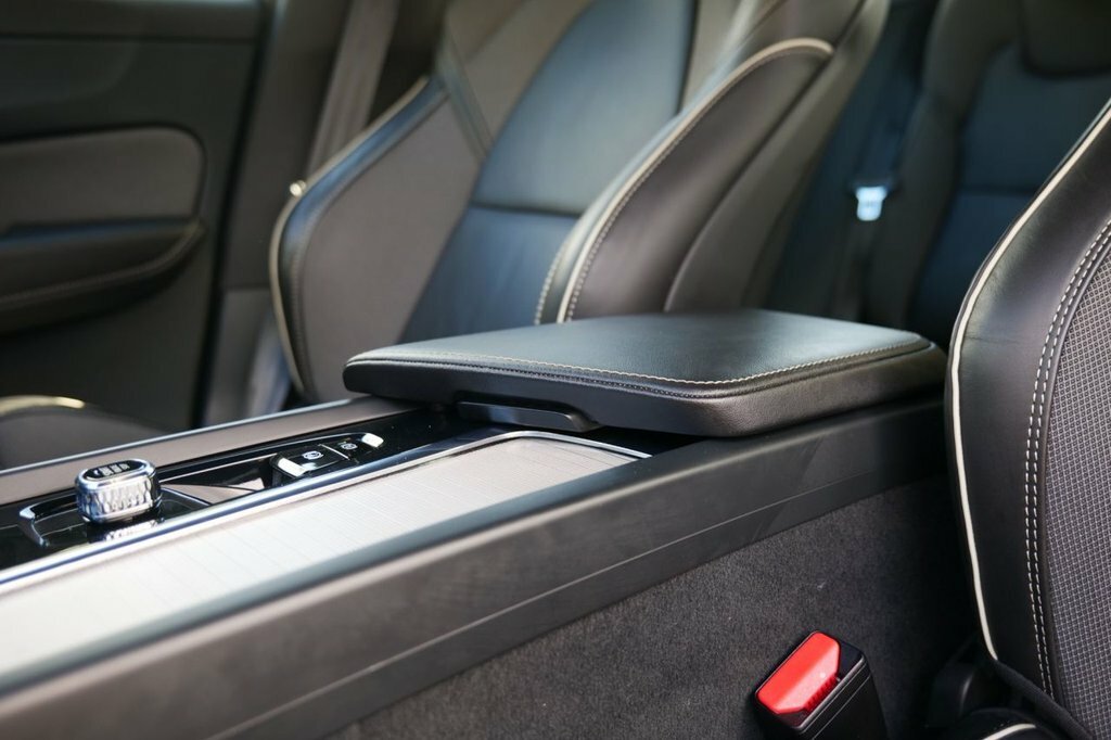 Volvo XC60 B5 Ultimate Awd Mhev Black #23