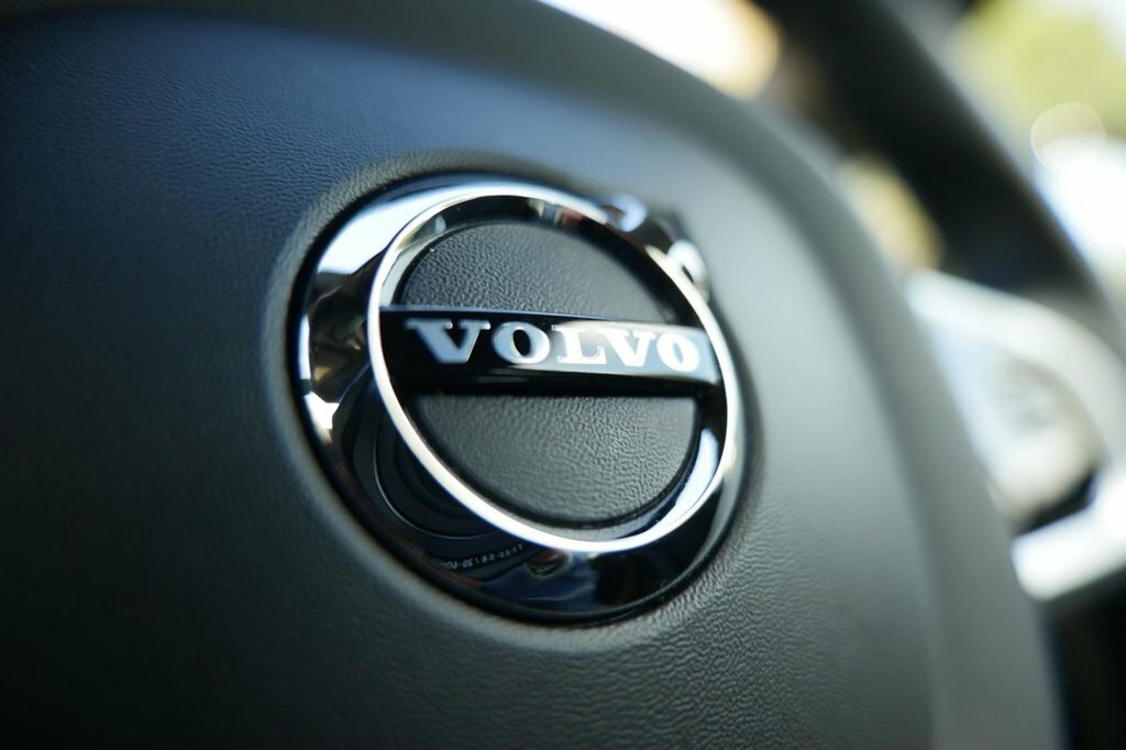 Volvo XC60 B5 Ultimate Awd Mhev Black #11