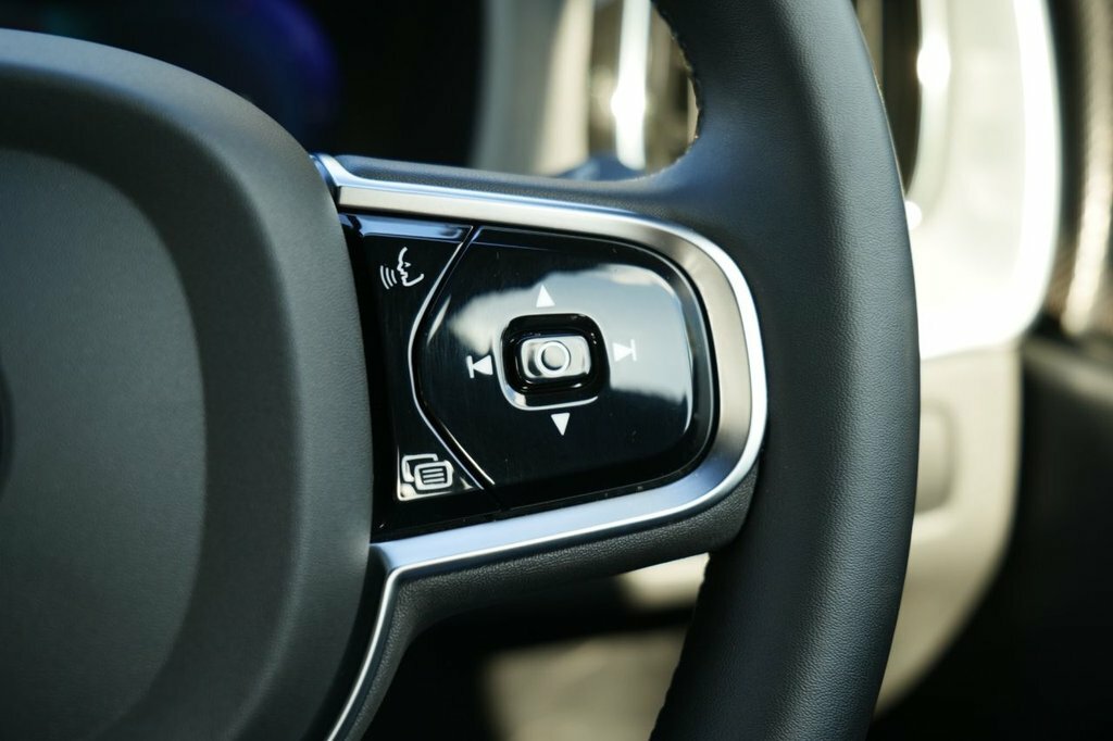 Volvo XC60 B5 Ultimate Awd Mhev Black #13