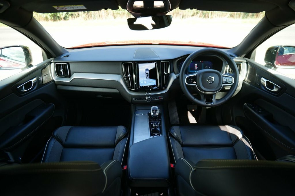 Volvo XC60 B5 Ultimate Awd Mhev Black #16