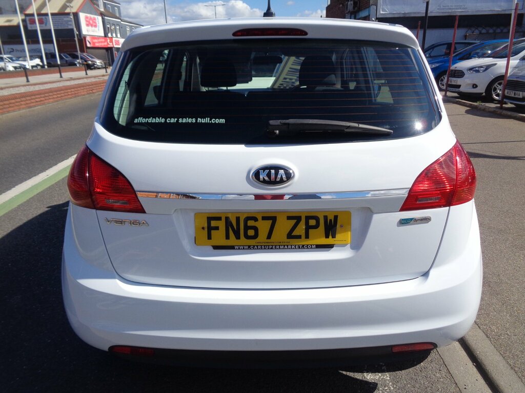 Kia Venga 1.6L 3 Silver #14
