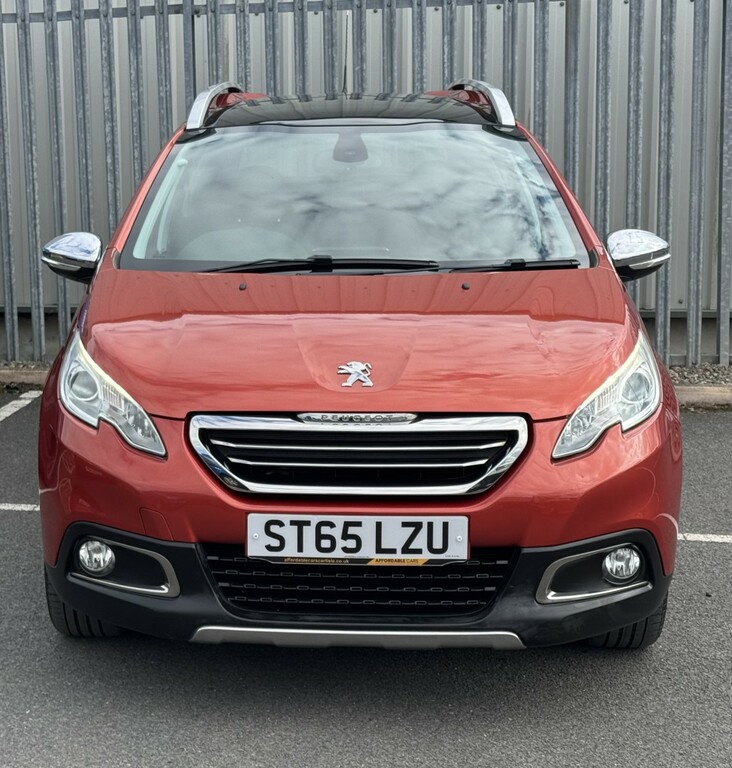 Peugeot 2008 Feline 1.2 Puretech Red #3