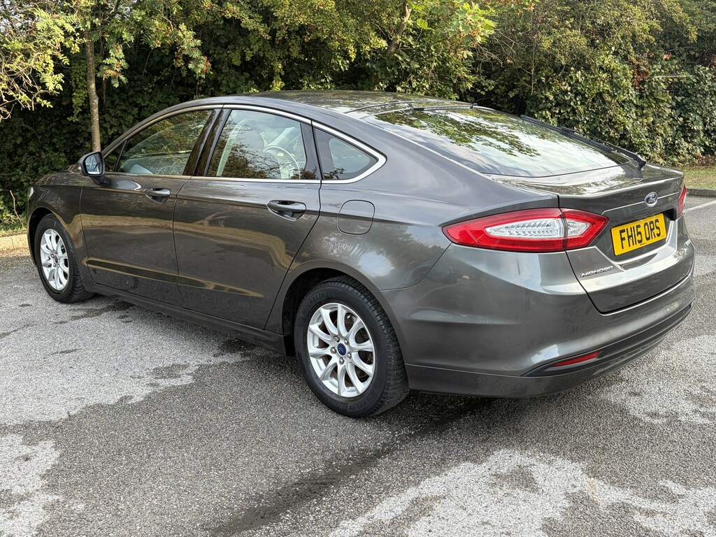 Ford Mondeo Hatchback 1.5 T Ecoboost Zetec 2015 Grey #4
