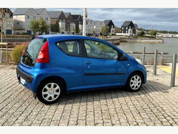 Peugeot 107 1.0 12V Urban 2 Tronic Blue #5