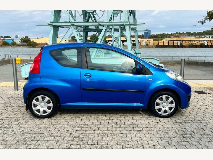 Peugeot 107 1.0 12V Urban 2 Tronic Blue #3