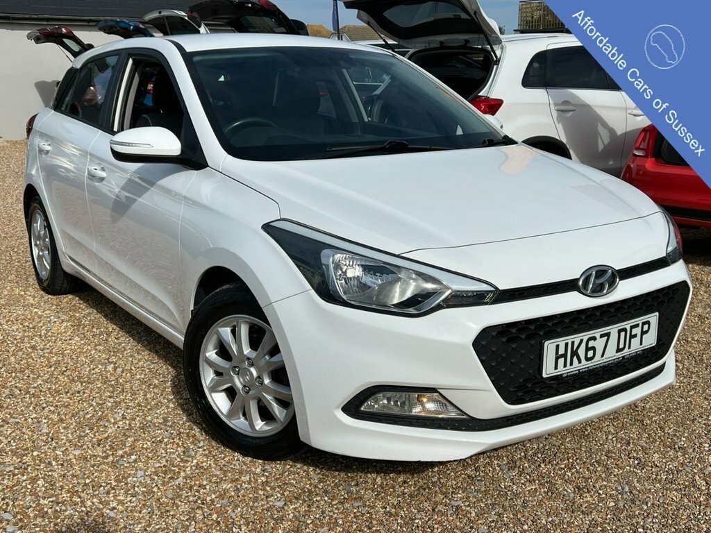 Hyundai I20 White #1