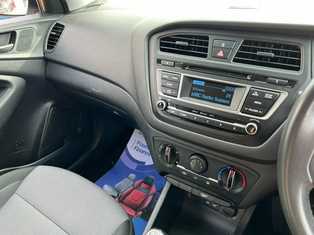 Hyundai I20 White #37