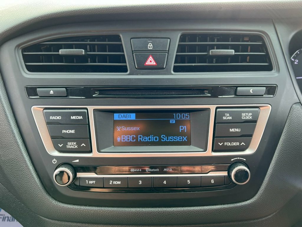 Hyundai I20 White #38