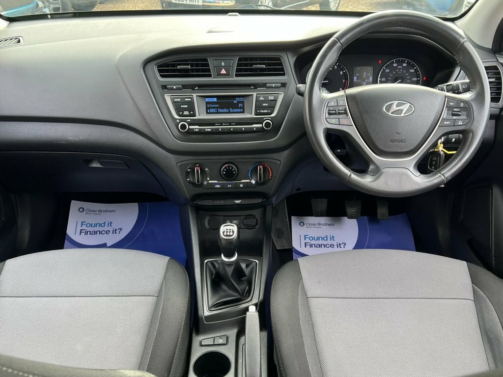 Hyundai I20 White #31