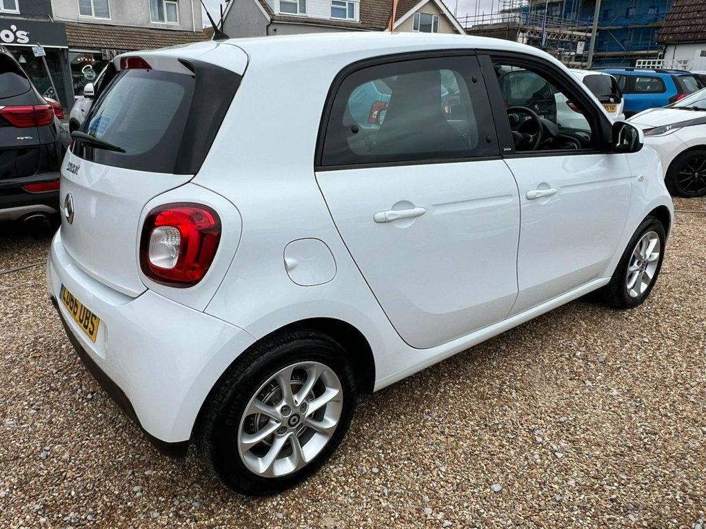 Smart Forfour Hatchback White #5
