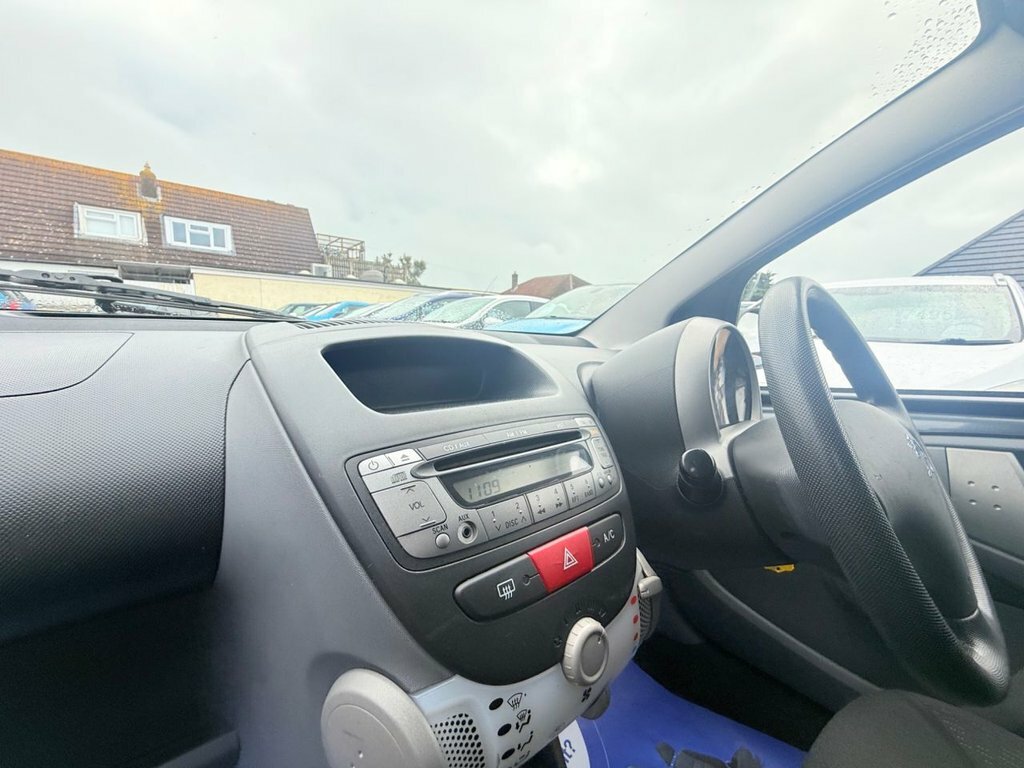 Peugeot 107 Hatchback Grey #26