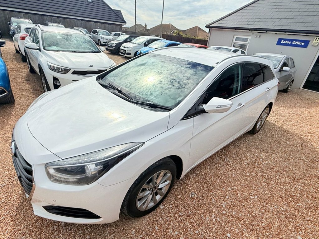 Hyundai I40 1.7L Active White #11