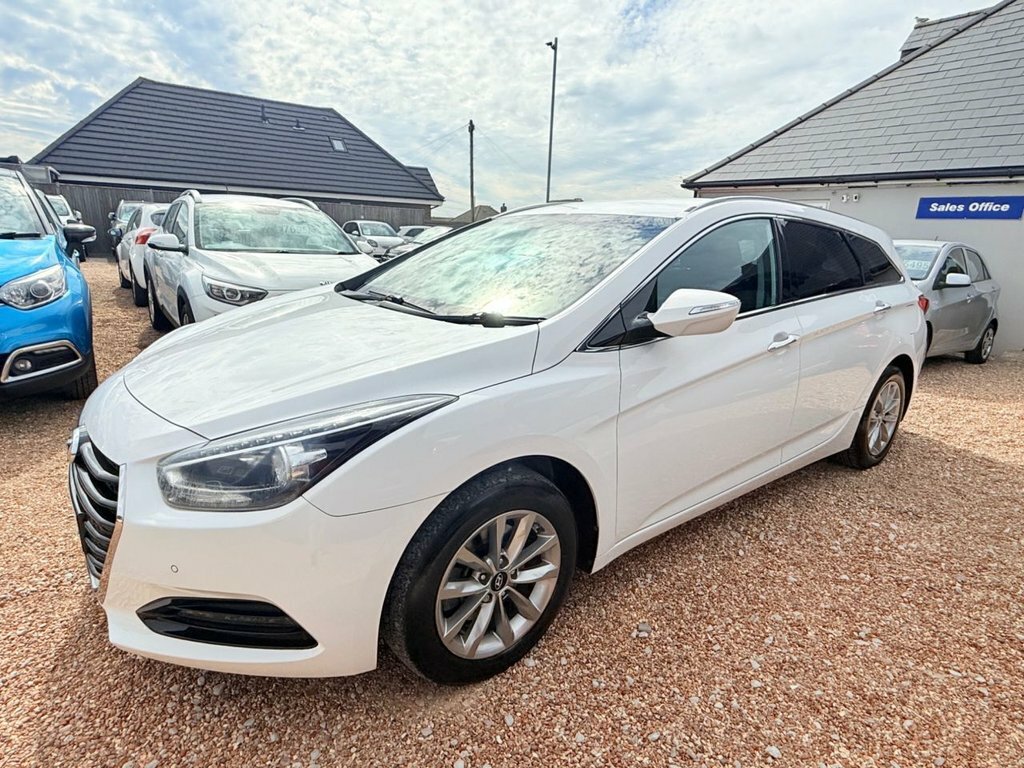 Hyundai I40 1.7L Se Nav White #5