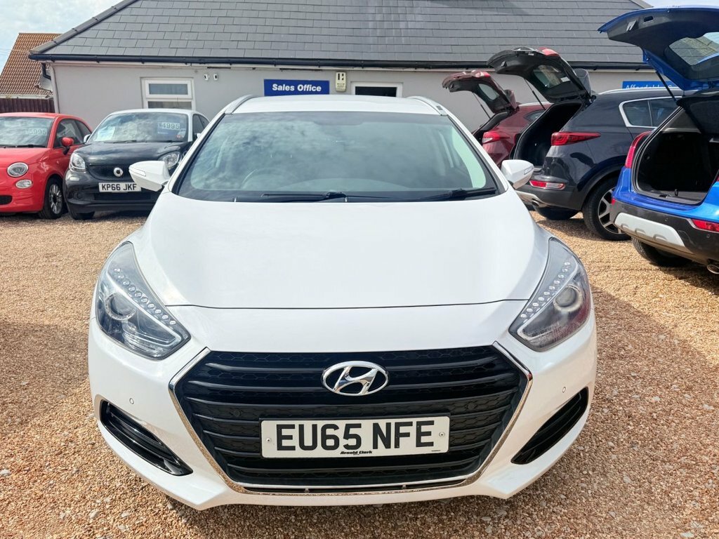 Hyundai I40 1.7L Active White #10