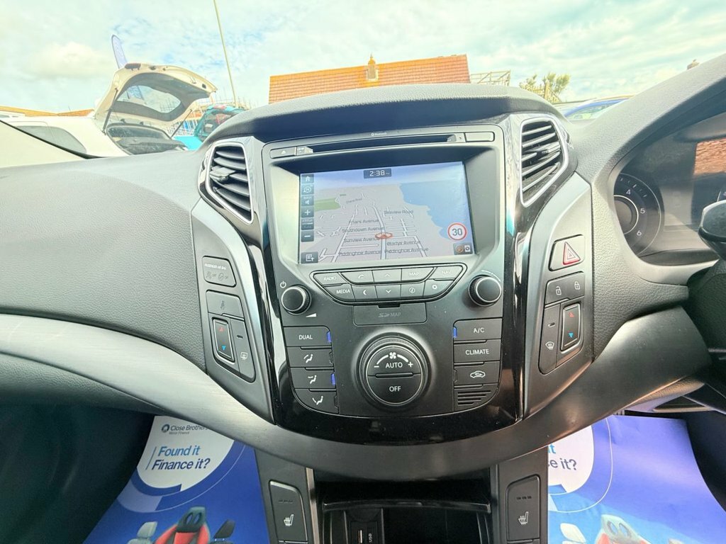 Hyundai I40 1.7L Active White #25