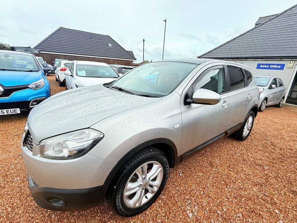Nissan Qashqai+2 Hatchback Black #9