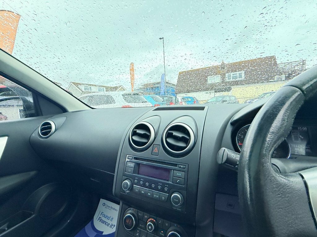 Nissan Qashqai+2 Hatchback Black #34