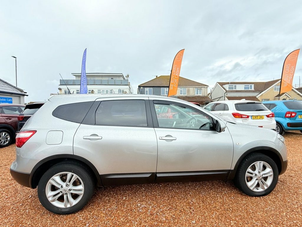 Nissan Qashqai+2 1.6L Acenta Silver #2