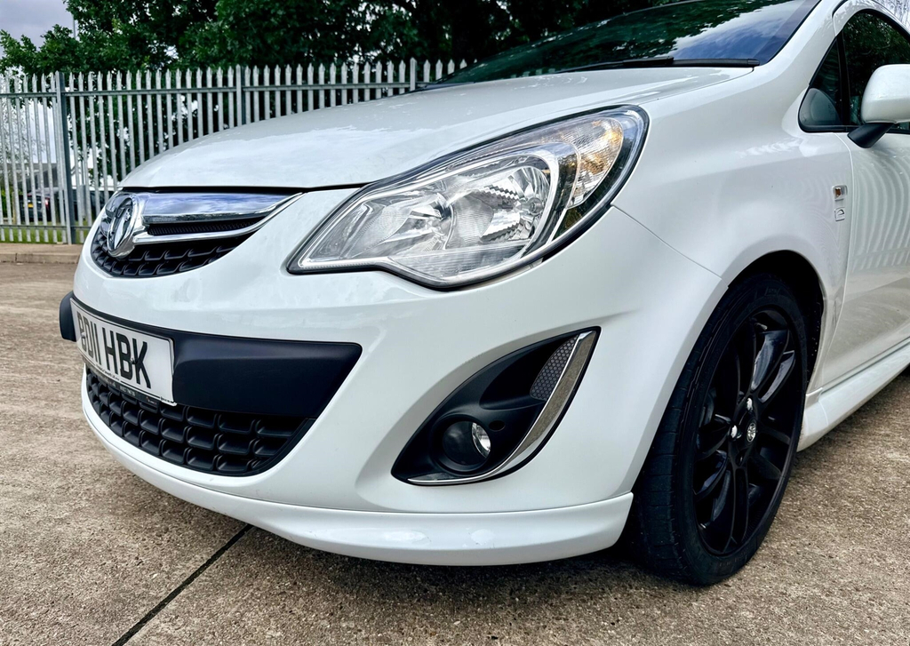 Vauxhall Corsa 1.2I 16V Limited Edition Ac White #6