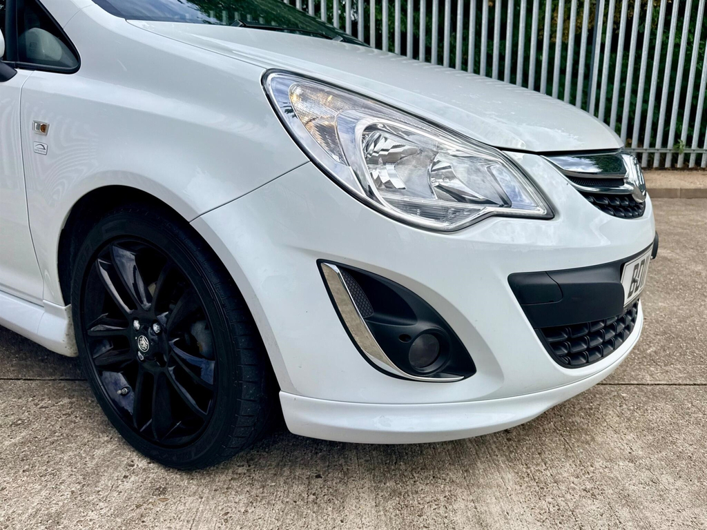 Vauxhall Corsa 1.2I 16V Limited Edition Ac White #3