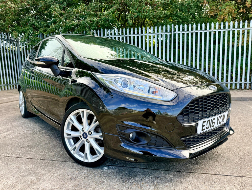 Ford Fiesta 1.0T Ecoboost Zetec S Euro 6 Ss Black