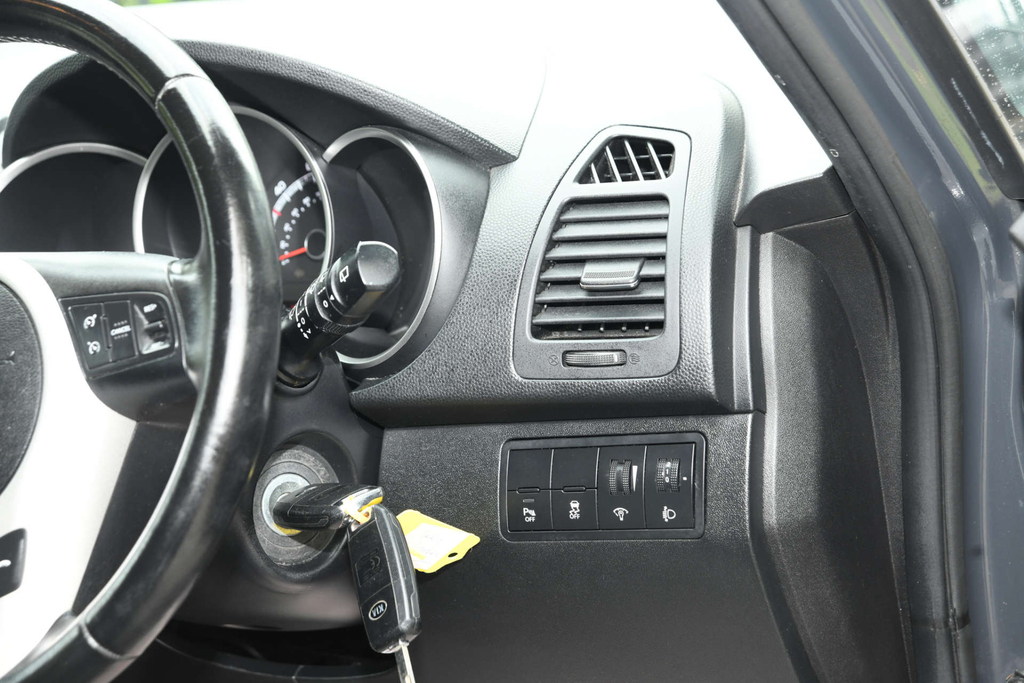 Kia Venga 3 With Grey #24