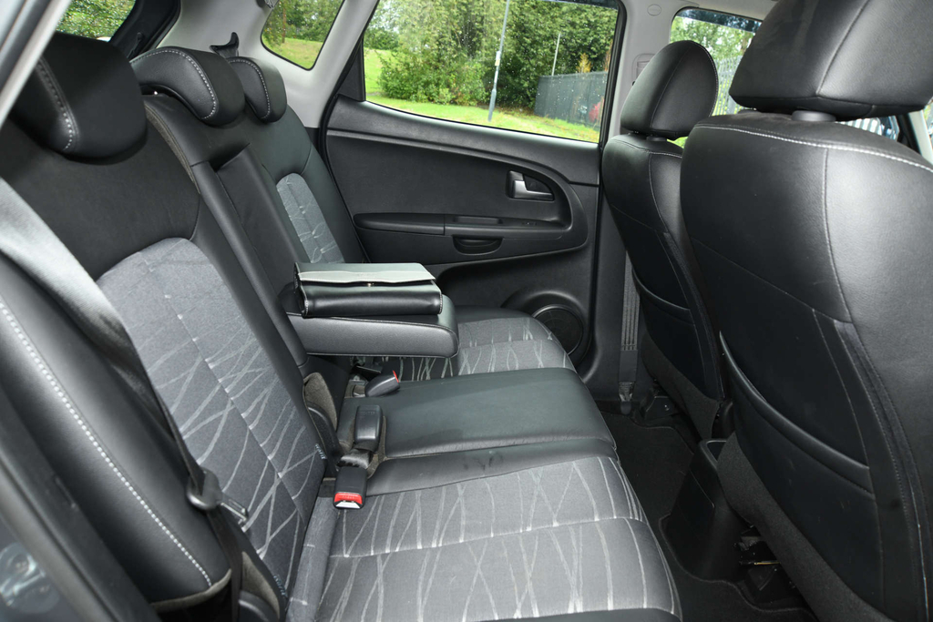 Kia Venga 3 With Grey #20
