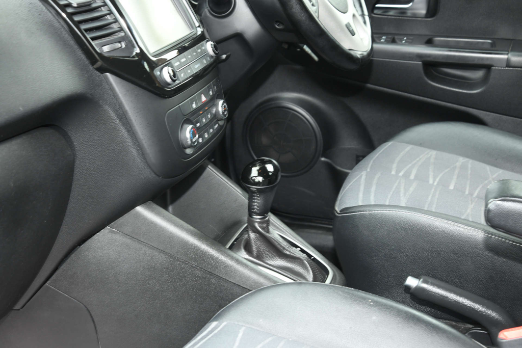 Kia Venga 3 With Grey #17