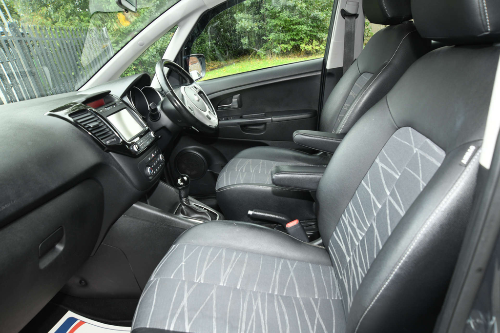 Kia Venga 3 With Grey #16