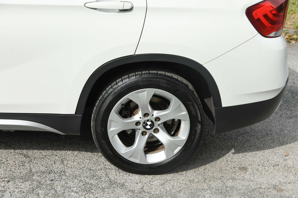 BMW X1 Suv 2.0 White #34
